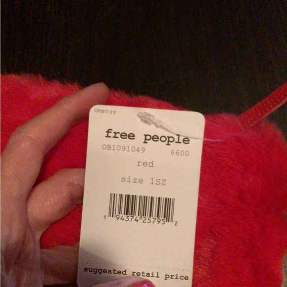 NEW! Free people cherry faux fur zippy clutch - Picture 3 of 10